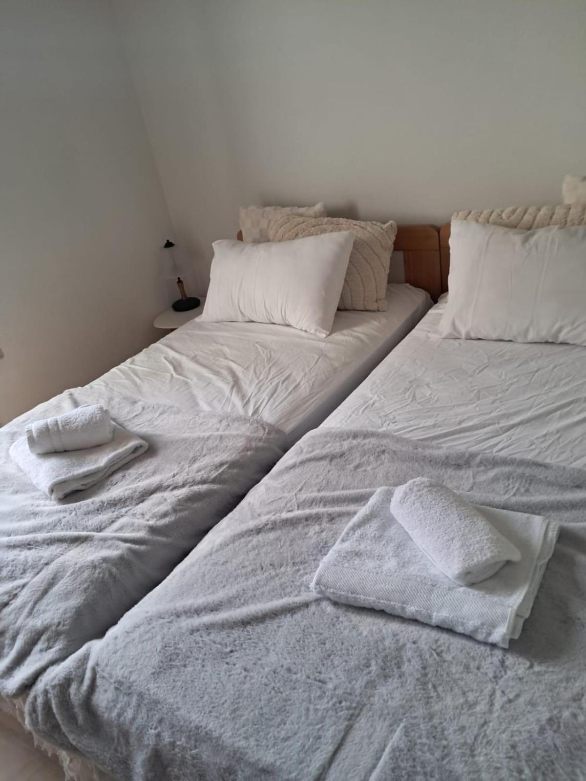 Erodios Apartments Καλύβες Εξωτερικό φωτογραφία